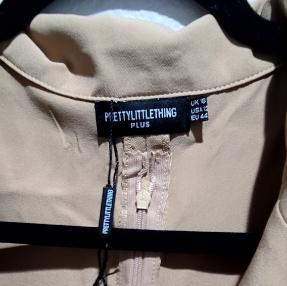 Pretty Little Thing Plus blazer cut out jumpsuit size 12 - Picture 3 of 8